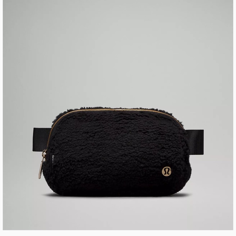 Lululemon Belt Bag Fleece